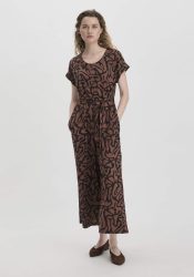 hessnatur Damen Print Jersey Jumpsuit Oversize aus Bio-Baumwolle - braun Grösse42