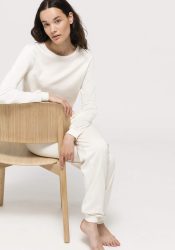 hessnatur Damen Pyjama PURE NATURE aus Bio-Baumwolle - naturfarben Grösse46