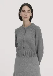 hessnatur Damen Strick Jacke Relaxed Cropped aus Bio-Merinowolle mit Bio-Baumwolle - grau GrösseL