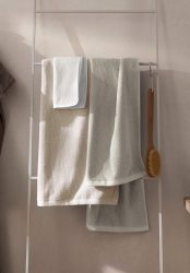 hessnatur Frottier-Handtuch mit Struktur aus Bio-Baumwolle - beige Grösse50x100 cm