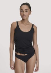hessnatur Damen Slip Regular Cut COTTON FEEL LACE aus Bio-Baumwolle - schwarz Grösse44