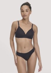 hessnatur Damen Slip Regular Cut COTTON FEEL aus Bio-Baumwolle - schwarz Grösse36