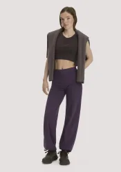 hessnatur Loungewear Hose Regular ACTIVE LIGHT aus Bio-Baumwolle - lila - Größe S