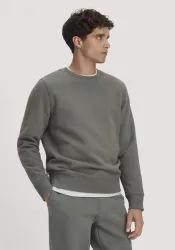 hessnatur Herren Sweatshirt Regular BETTERRECYCLING aus Bio-Baumwolle - grün - Größe S