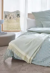hessnatur Plaid JONNE aus Bio-Lambswool - grün - Größe 130x180 cm