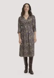 hessnatur Damen Kleid mit Taillierung Regular aus TENCEL? Lyocell und LENZING? ECOVERO? Viskose - lila - Größe 42