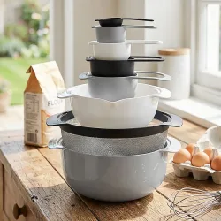 Schüssel-Set mit Messbechern, Löffeln und Sieb, 8-in-1