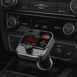 Bluetooth 5.3 FM Transmitter für Auto, Ladeadapter mit Bass-Boost & Freisprechfunktion