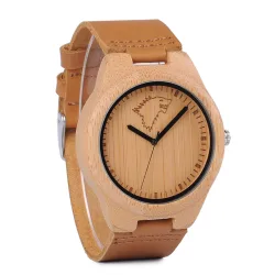 Aparte Uhr aus Bambus mit stilisertem Wildtier, Lederarmband