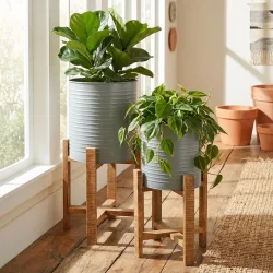 Pflanzgefässe grau auf Holzständer, 2er Set, Blumentöpfe, Ø 31,5 und Ø 29 cm
