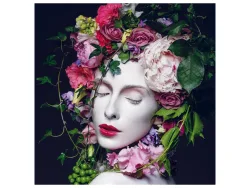 image LAND Alubild Hübsche Frau mit Blumen  | Schubiger Möbel