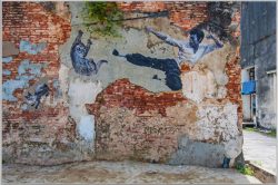 image LAND Bild mit Rahmen Street Art mit Kämpfer  | Schubiger Möbel