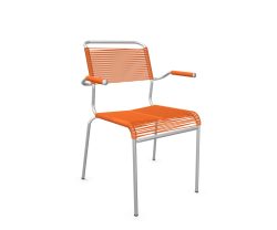 Schaffner Spaghetti-Stuhl Säntis mit Armlehnen Feuerverzinkt Orange | Schubiger Möbel