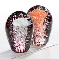 Gilde Briefbeschwerer Qualle Glas Rot-Schwarz H: 11 cm  | Schubiger Möbel