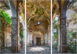 image LAND Bild mit Rahmen Verlassener Flur 2  | Schubiger Möbel