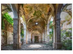 image LAND Alubild Verlassener Flur 2  | Schubiger Möbel