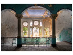 image LAND Alubild Lost Place Treppenhaus 2  | Schubiger Möbel