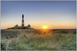 image LAND Bild mit Rahmen Leuchtturm Westerheversand 1  | Schubiger Möbel