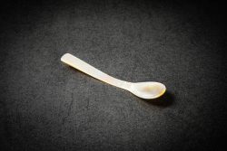 Perlmutt-Kaviarlöffel, 12 cm