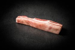 Bio Knospe Schweinsbrust o.B und Schw.dressiert geschn.