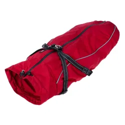 TIAKI Hundemantel mit Geschirr Arkon, rot - ca. 55 cm Rückenlänge