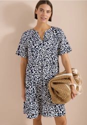 Knielanges Kleid in Crepe