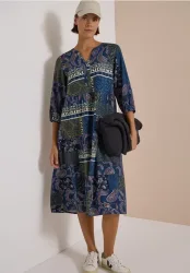 Midikleid mit Split Neck und Patchwork-Print