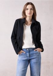 Jacke in Woll