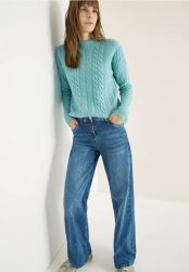 Pullover mit Strickmuster
