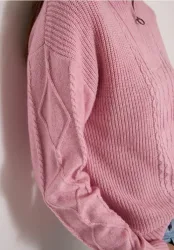 Pullover mit Troyerkragen und Zopfmuster