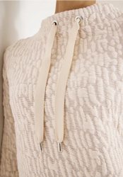 Jacquard Funnel Neck Shirt