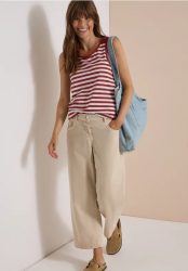 Top mit Rounded V