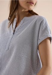 Bluse mit Split Neck in Seersuckerqualität
