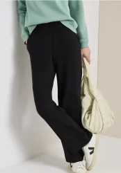 Leichte Hose im Loose Fit mit Stretch