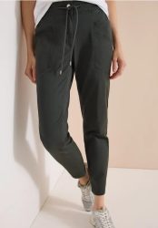 Mid Waist Slim Leg Hose im Washed