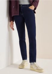 Rinsed Casual Fit Jeans