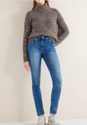 Slim Leg Jeans