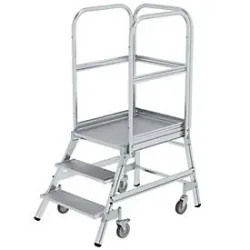 Munk Podesttreppe, 3 Stufen, einseitig begehbar, Rechteckrohr-Holme, Plattform B 600 x T 800 mm, 3-seitiges Geländer, max. 150 kg