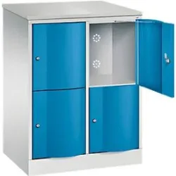 C+P Schliessfachschrank Resisto, 2 Abteile, 4 Fächer, B 772 x T 540 x H 1077 mm, Lichtgrau/Lichtblau
