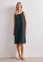 Knielanges Kleid mit Schnallendetail