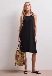 Knielanges Kleid mit Schnallendetail