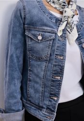 Jeansjacke mit Rundhals und Knopfleiste
