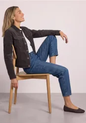 Jacke aus Cord mit Knopfleiste