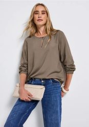 Rundhalsbluse mit Cut