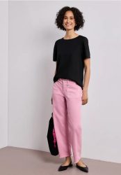 Bluse mit Rundhals und kurzen Puffärmeln