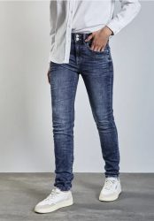 Jeans im Casual Fit