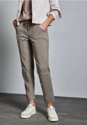 Hose im Loose Fit