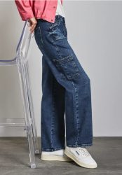 Jeans im Cargo Look