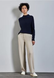 Straight Leg Hose