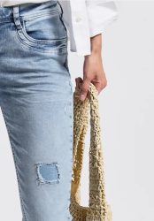 Jeans im Destroyed